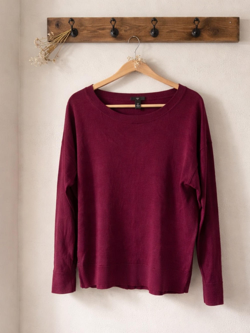 GAP Crewneck Sweater in Burgundy